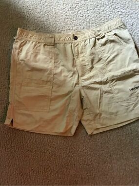 HEYBO Men's Tan Cargo Shorts with Elastic Waist